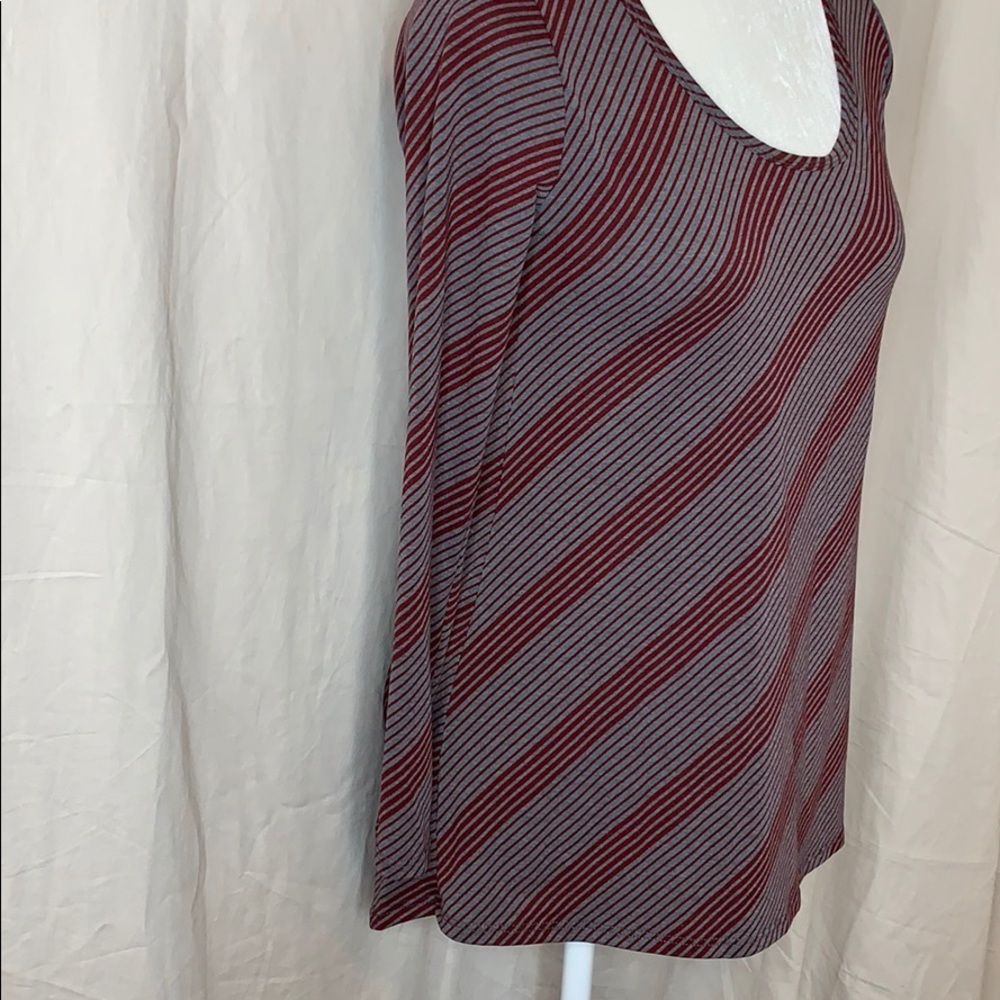 Lularoe Lynnae - Picture 4 of 8
